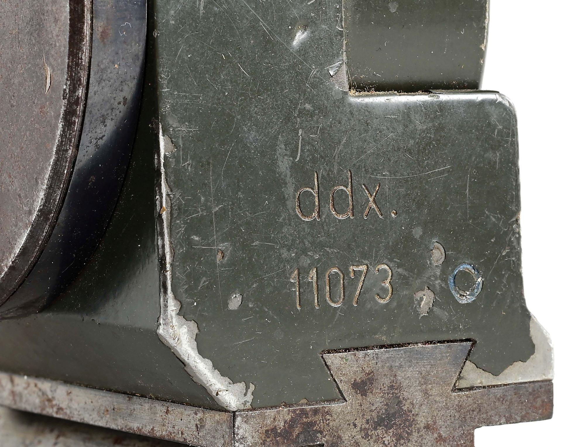 FINE ORIGINAL GERMAN WWII MG-34 (MGZ) MACHINE GUN LAFETTE TRIPOD OPTIC SCOPE.