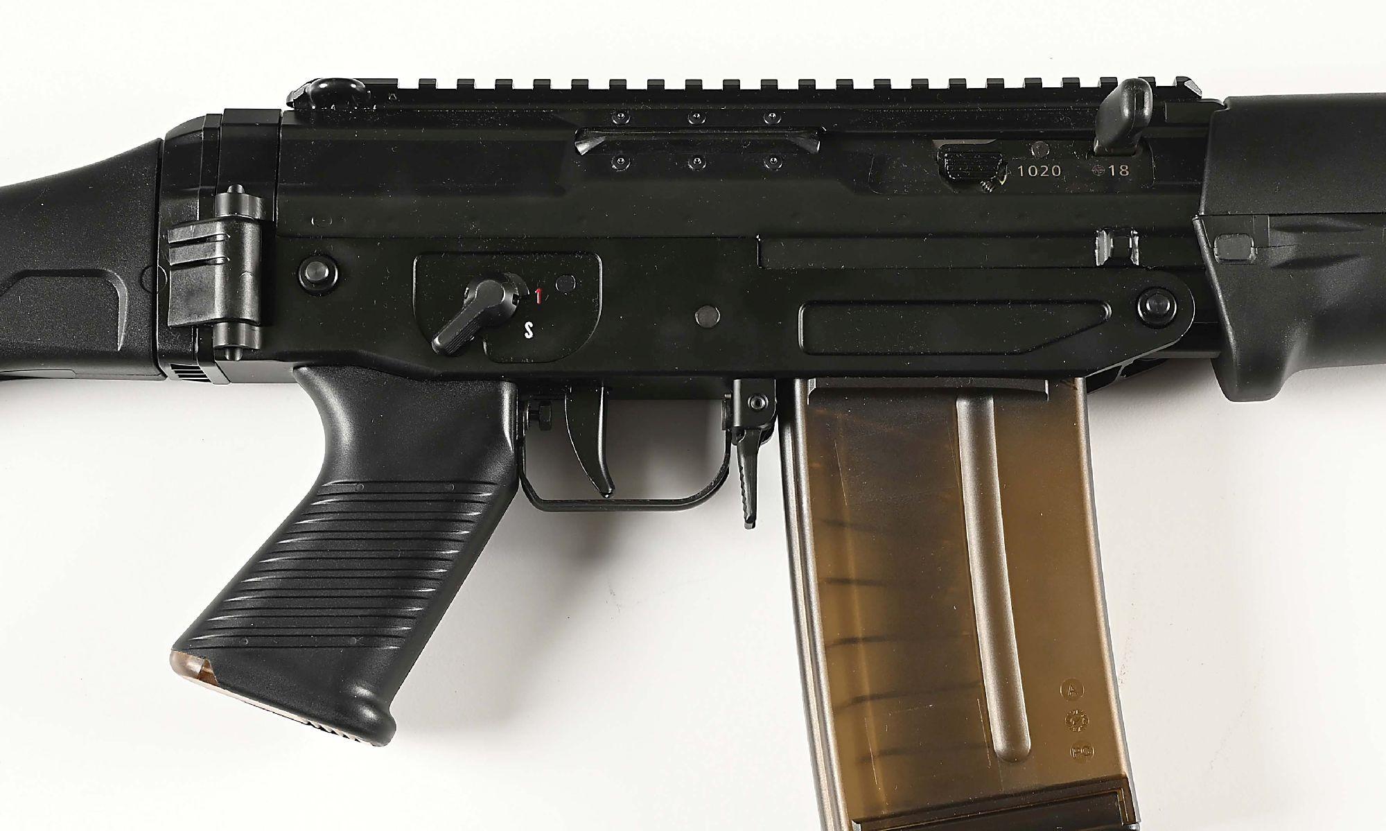 (M) EXTREMELY RARE AND FINE SIG SAUER 751P SAPR .308 WINCHESTER SEMI-AUTOMATIC RIFLE IN CASE, WITH A
