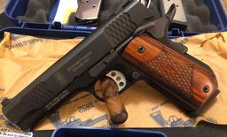 S & W SW1911SC .45 Auto