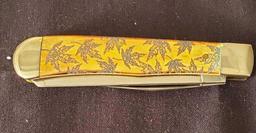 W.R. Case & Sons Cutlery Co., Item No. 08279, S4 62S4 SS, trapper BN SM, Yellow Chestnut