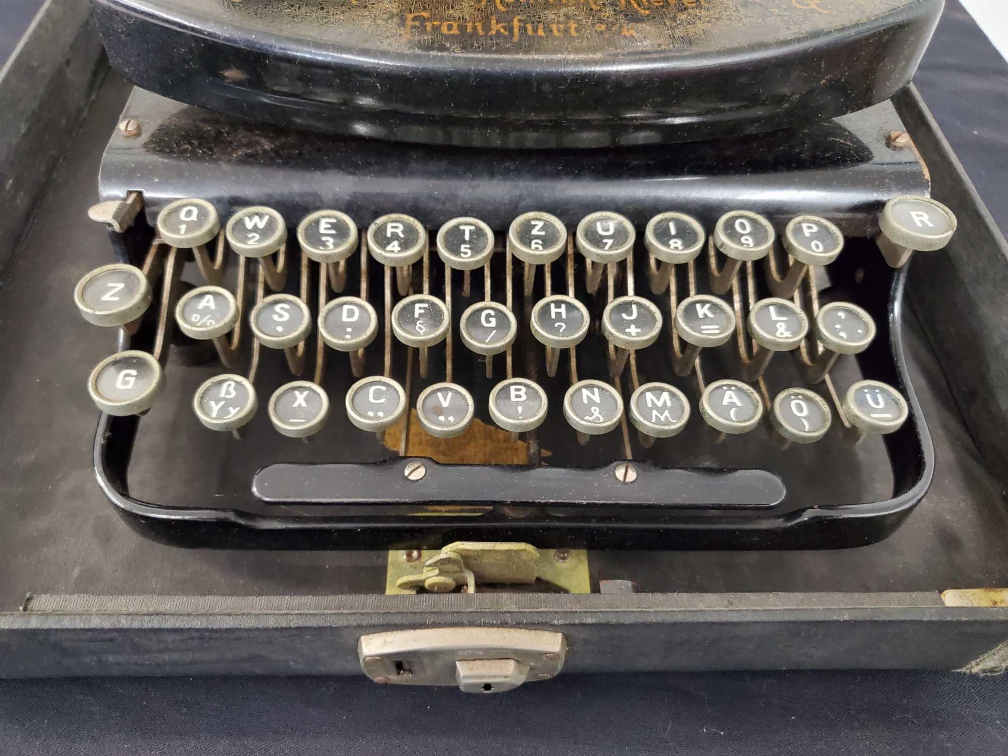 Klein-Adler Portable Typewriter in Case