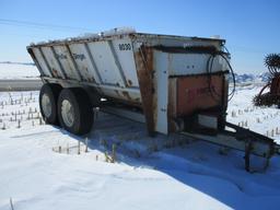 Knight 8030 Pro Twin slinger, tandem manure spreader