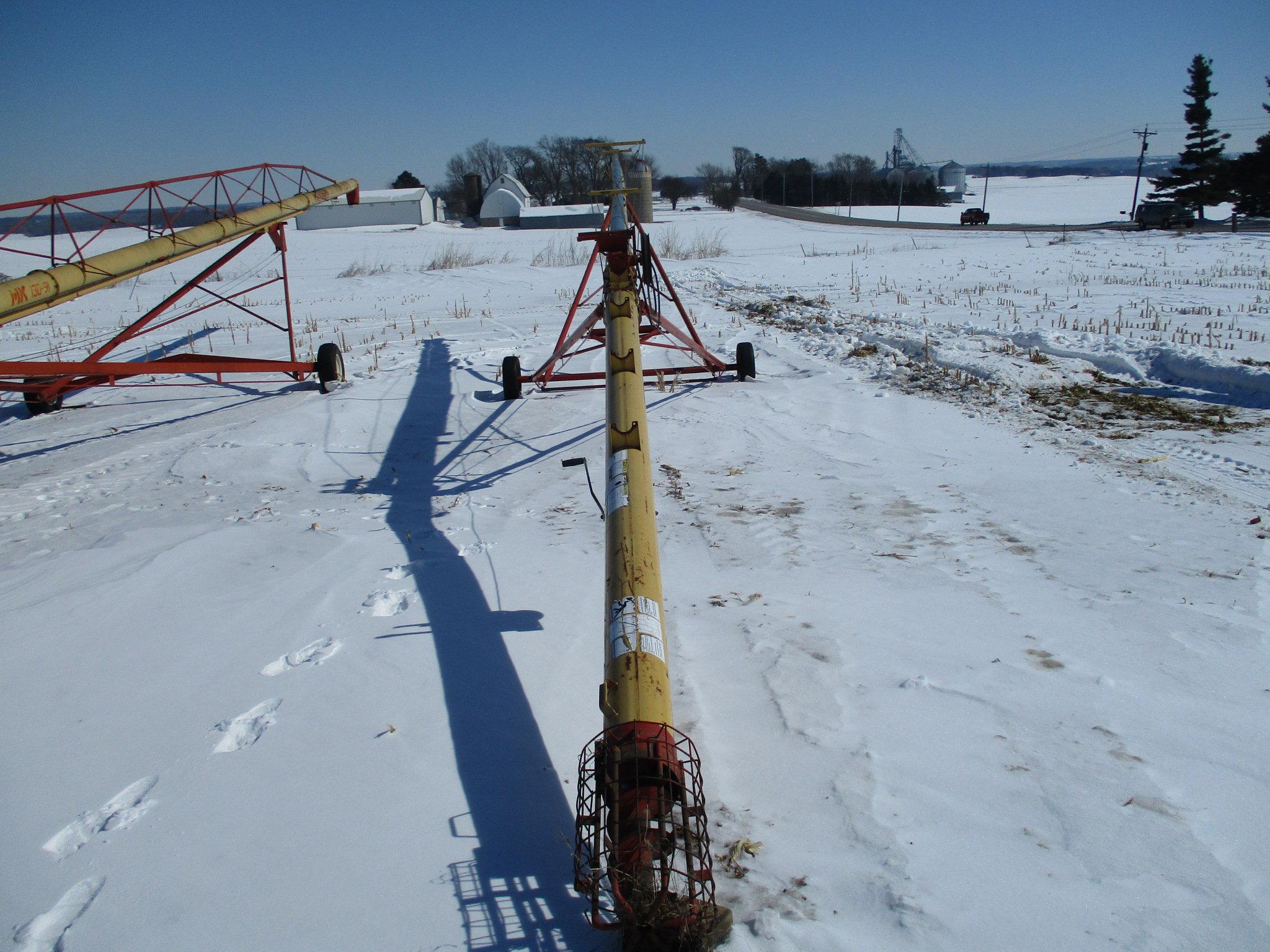Westfield WR 80-71, 8" x 71' auger, Kink in auger