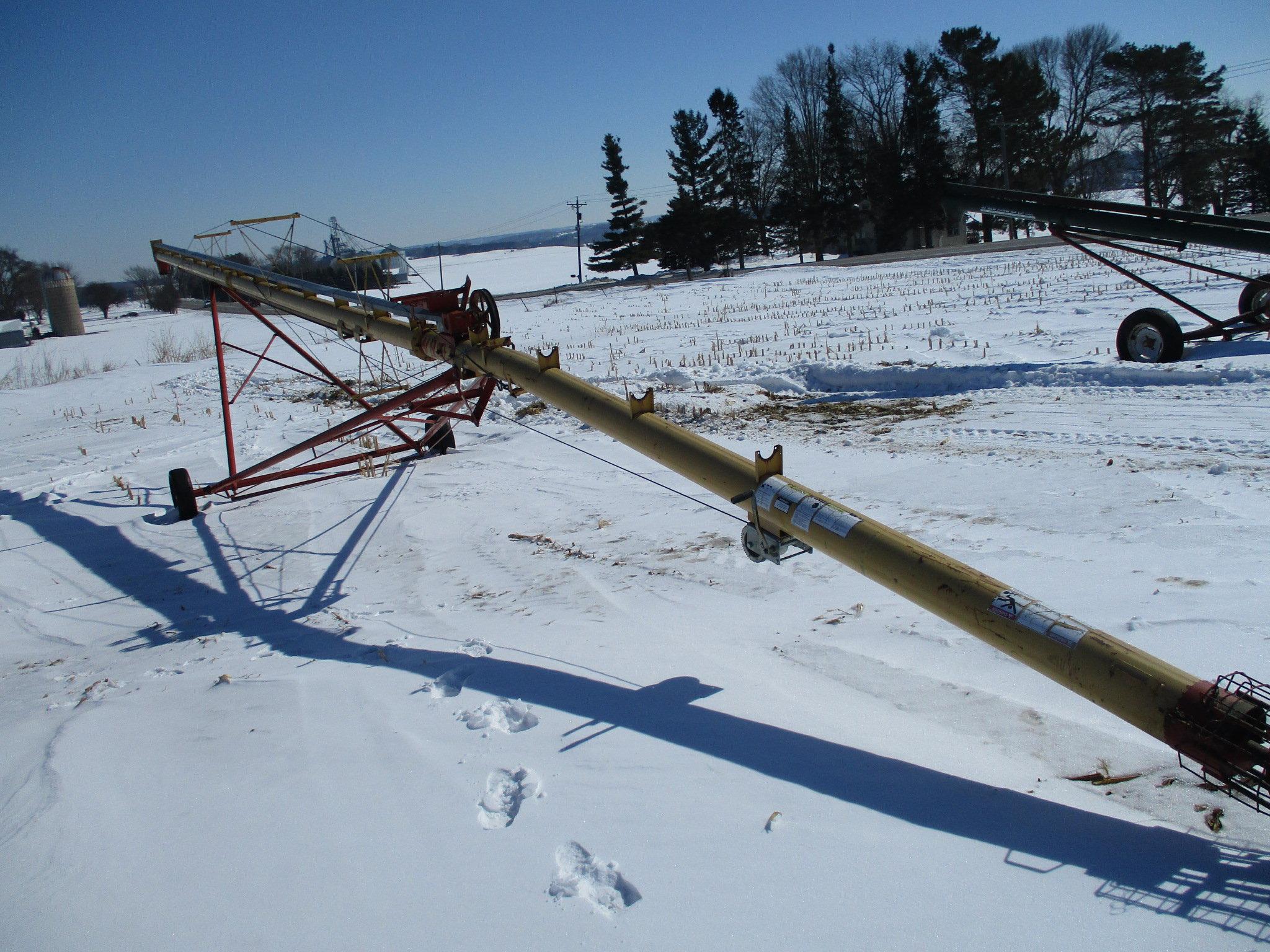 Westfield WR 80-71, 8" x 71' auger, Kink in auger