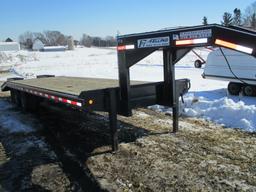 2003 Felling FT18, 30 ft. gooseneck trailer, tandem dual axles, dove tail, ramps