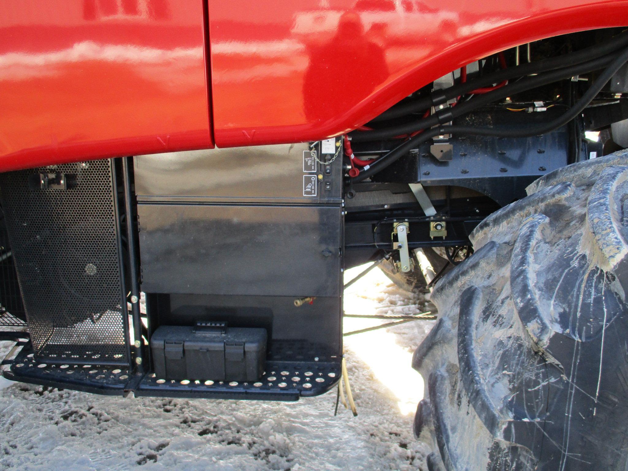 2015 Case IH 8240, 823 Sept. hrs. 1,386 eng. hrs. auto guidance Nav. II controller 700 Pro monitor,