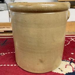 3 GALLON NORTH STAR JAR, 3" HL BACK OF HANDLE - SMALL CHIP