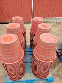 120  5/8 Bushel red harvesting baskets, SELLS 120 X $