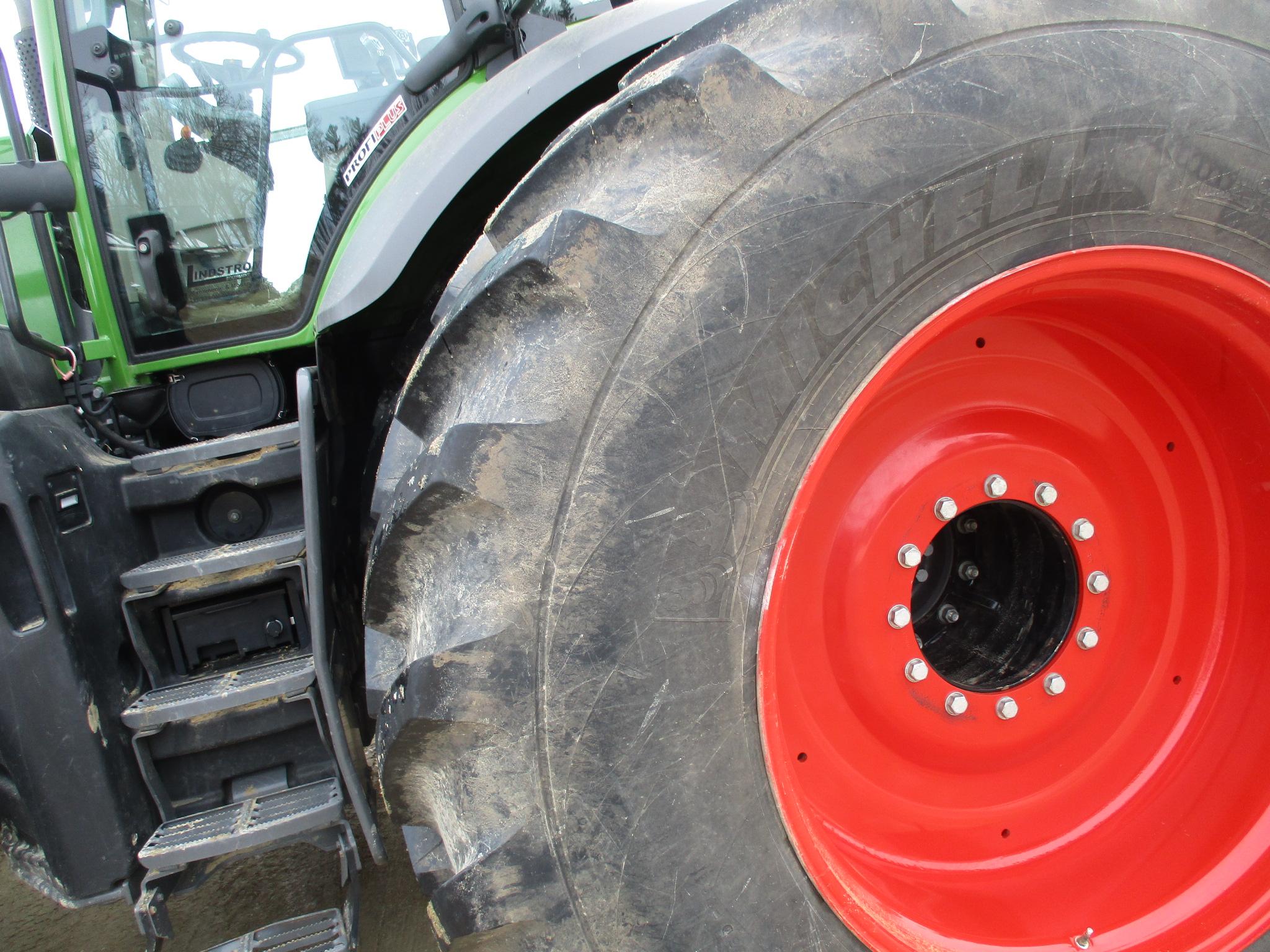 2021 Fendt 1050 Vario MFWD, 857 Act one owner Hrs. left hand reverser, joy stick, 34 MPH, Wasp