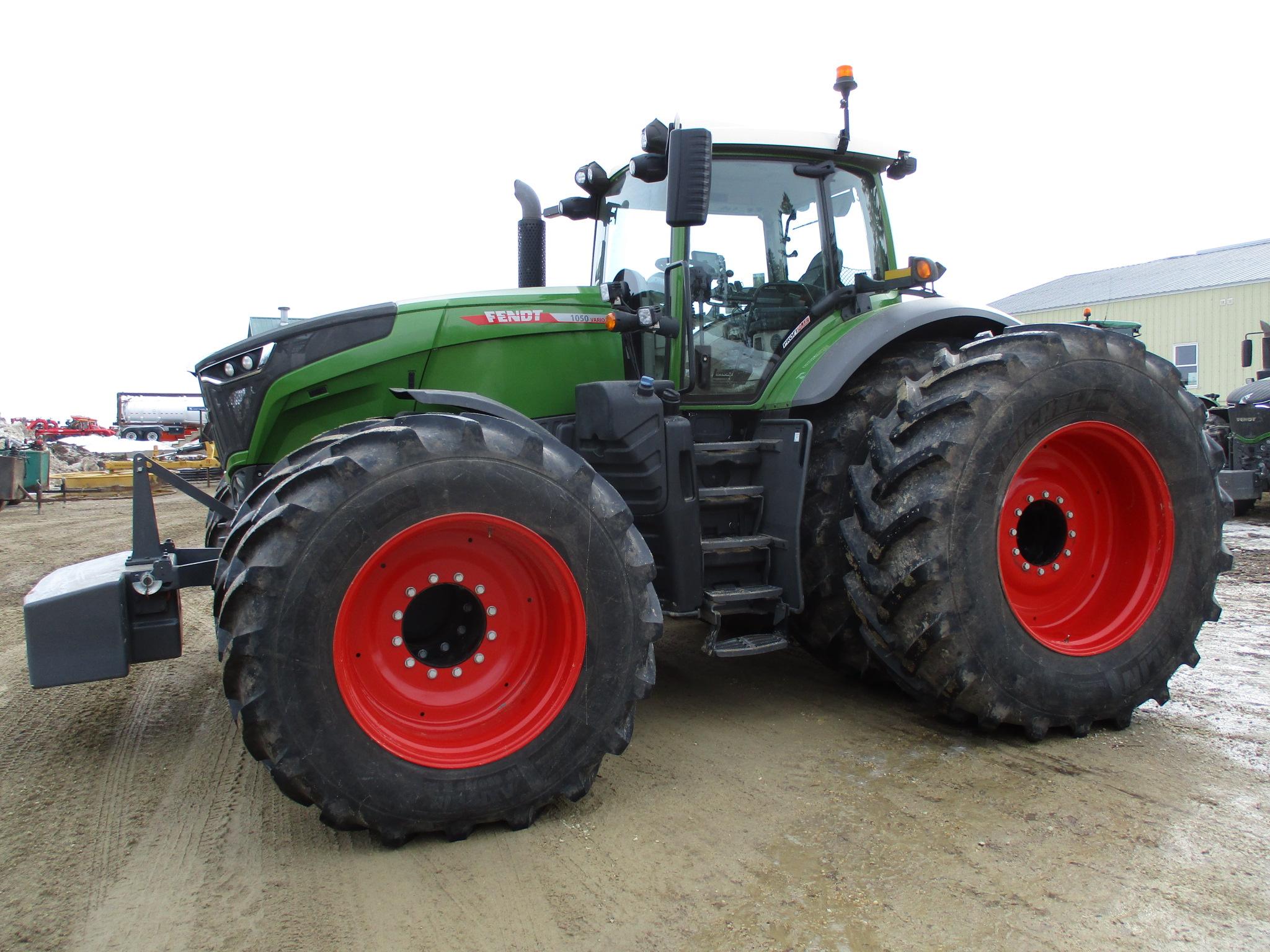 2021 Fendt 1050 Vario MFWD, 857 Act one owner Hrs. left hand reverser, joy stick, 34 MPH, Wasp