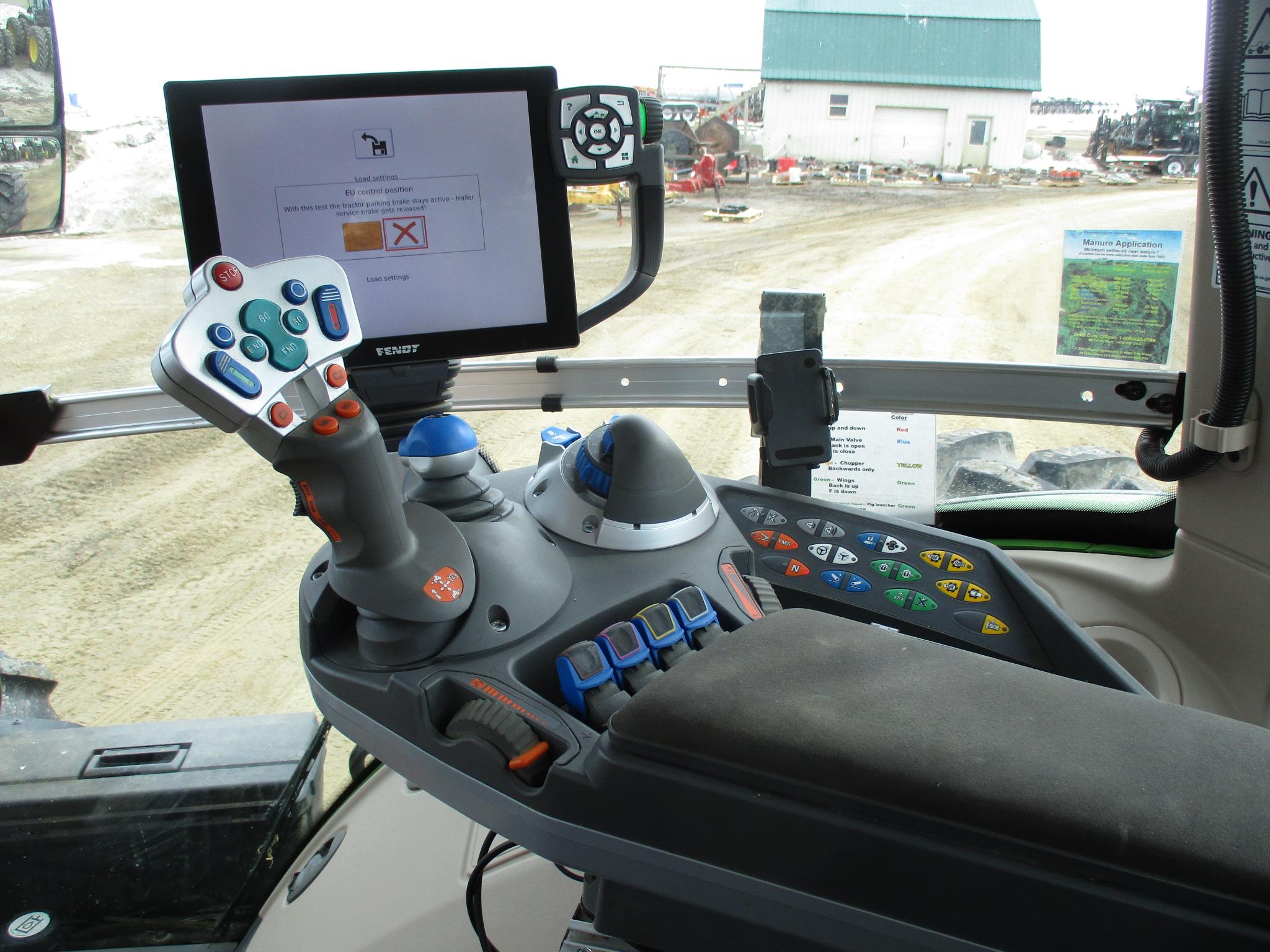 2021 Fendt 1050 Vario MFWD, 857 Act one owner Hrs. left hand reverser, joy stick, 34 MPH, Wasp
