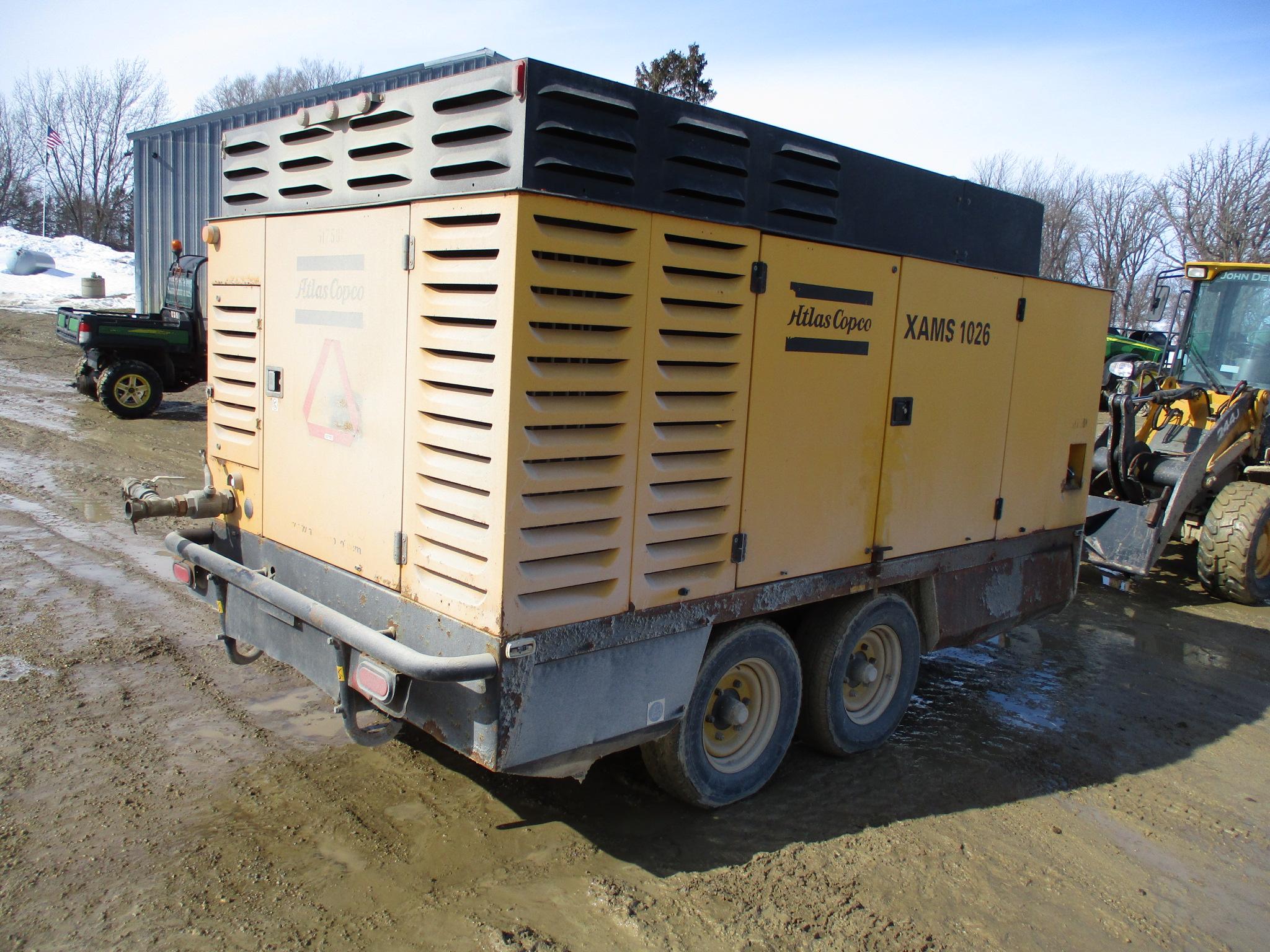 2004 Atlas Corp Mod XAMS1026, portable air compressor, 1200 CFM, Cat C15 Eng. 475 HP  6,369 Hrs.