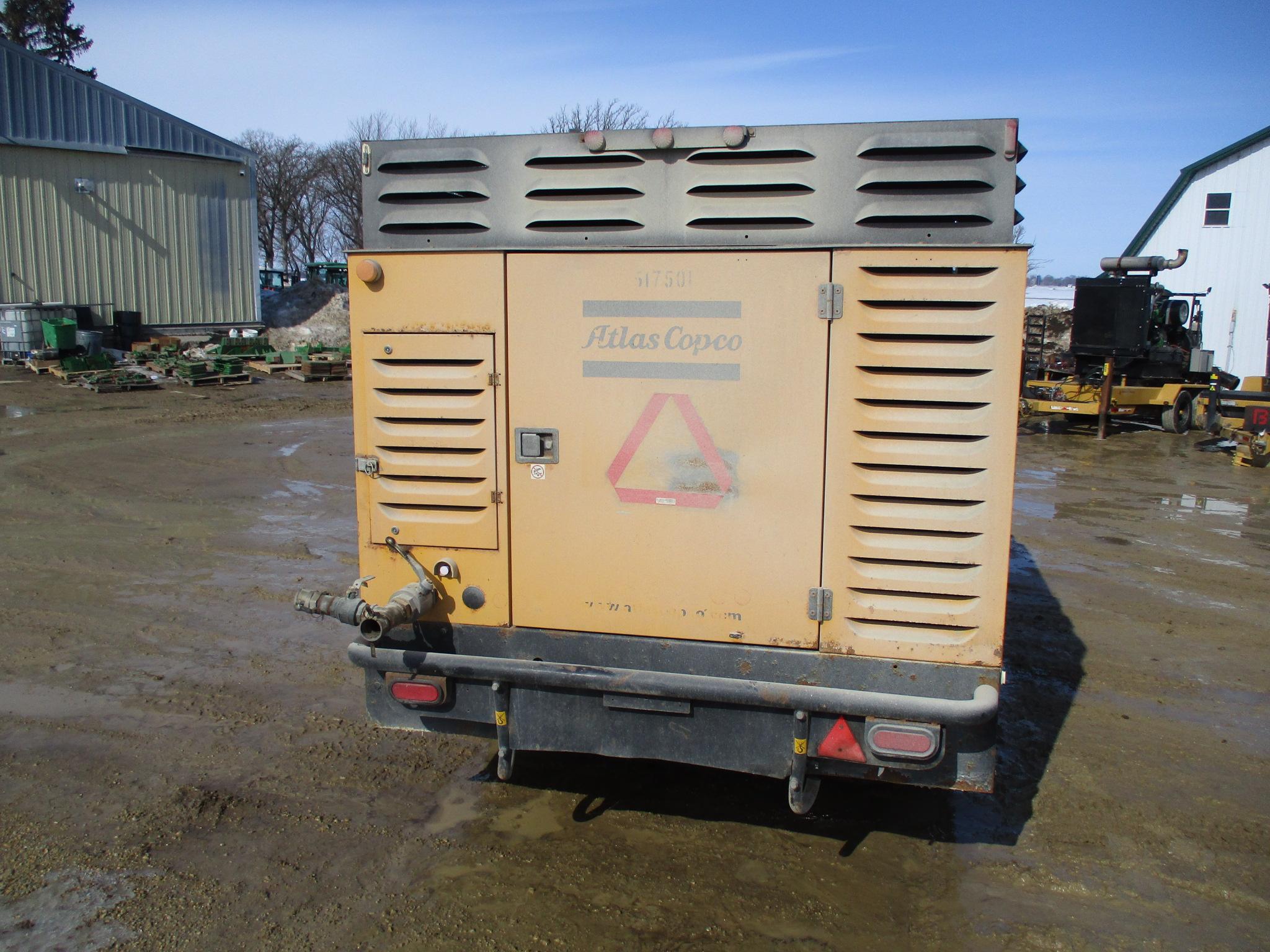 2004 Atlas Corp Mod XAMS1026, portable air compressor, 1200 CFM, Cat C15 Eng. 475 HP  6,369 Hrs.