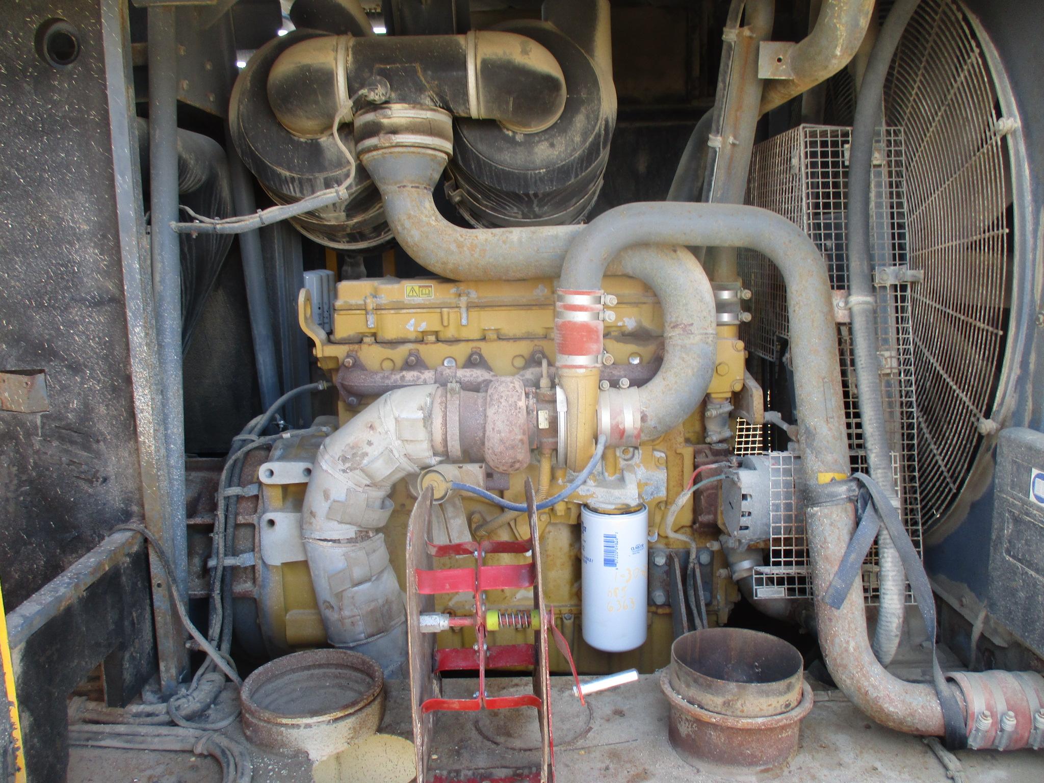 2004 Atlas Corp Mod XAMS1026, portable air compressor, 1200 CFM, Cat C15 Eng. 475 HP  6,369 Hrs.