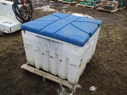 100 Gallon DEF tank w/pump, hose & nozzle