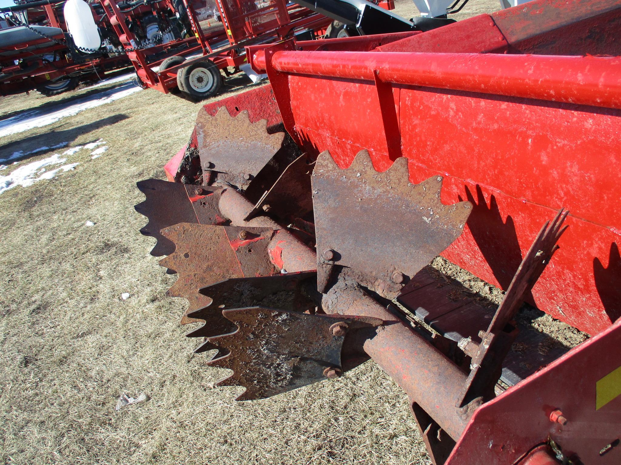New Holland 185 manure spreader, tandem, Hyd end gate