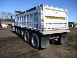 2004 Int 5500 Pay Star Quint axle dump truck, Cummins ISX 15L, 450 HP Eng. 10 sp. 813,733 miles