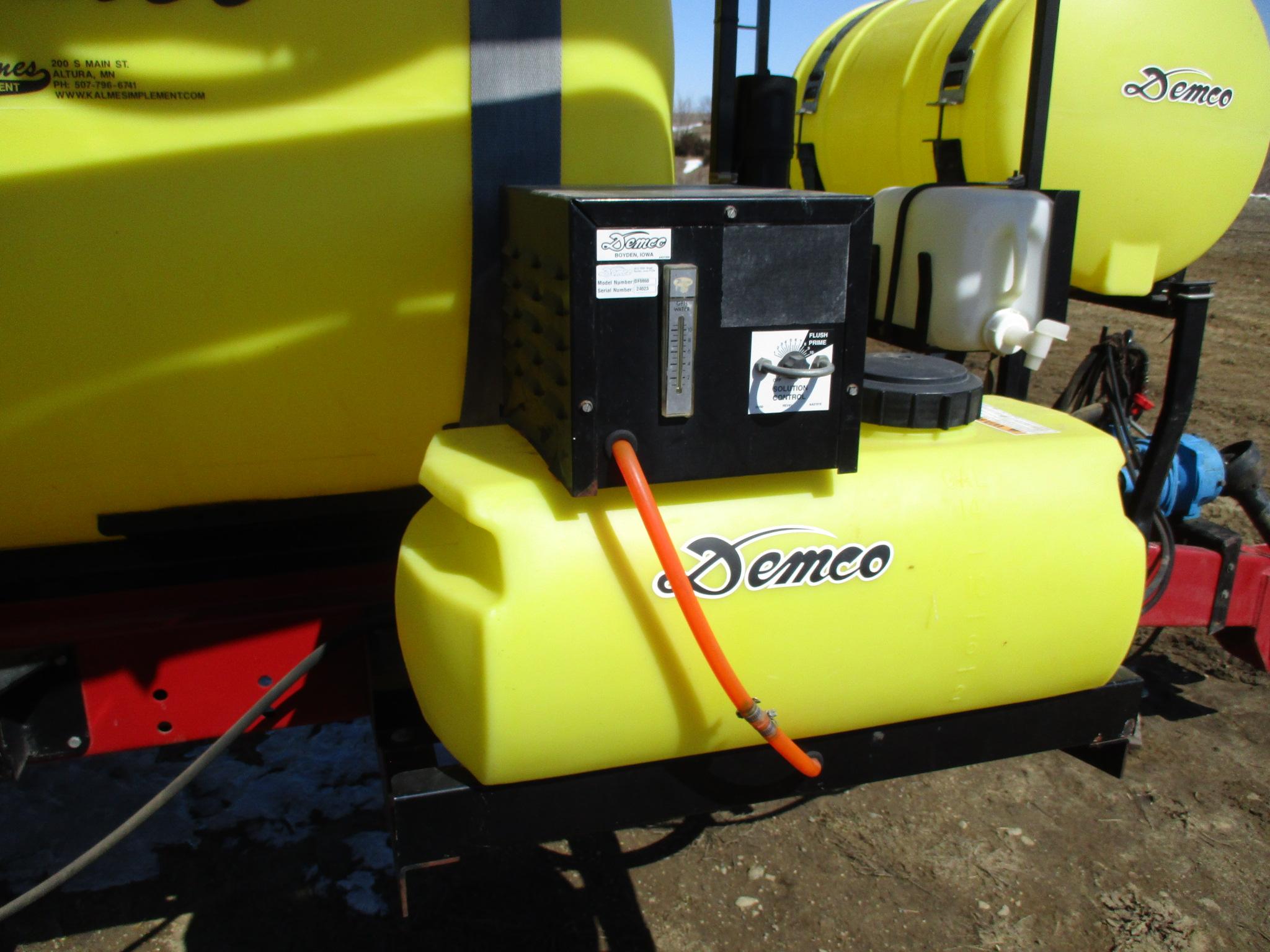 Demco 1000 gallon sprayer, 60' Hyd booms, PTO pump, Inductor, foam markers, rinse tank, Raven 440