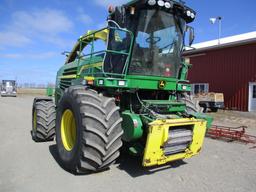 2014 John Deere 7980 Pro Drive Chopper, 1217 cutter head & 2,092 engine Hrs. Cab, AC, heat, radio