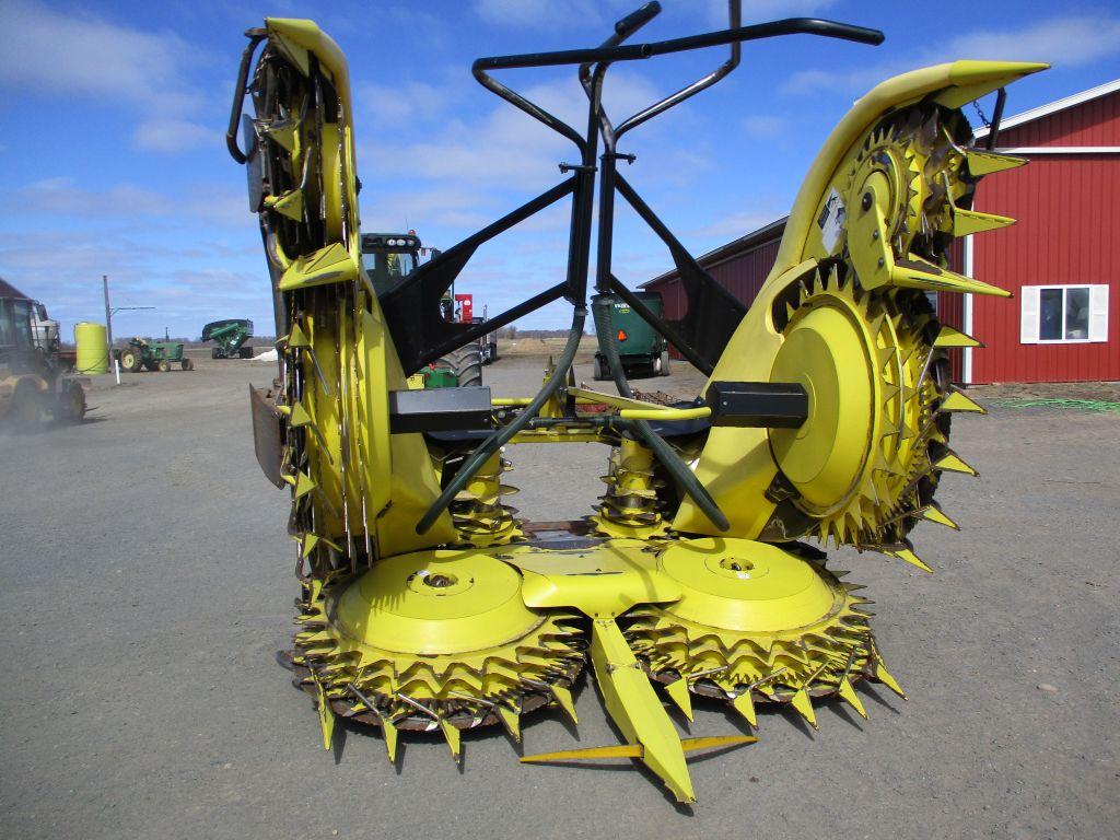 2014 John Deere 770, 10R rotary corn head, SN#1KM077GKEE122735