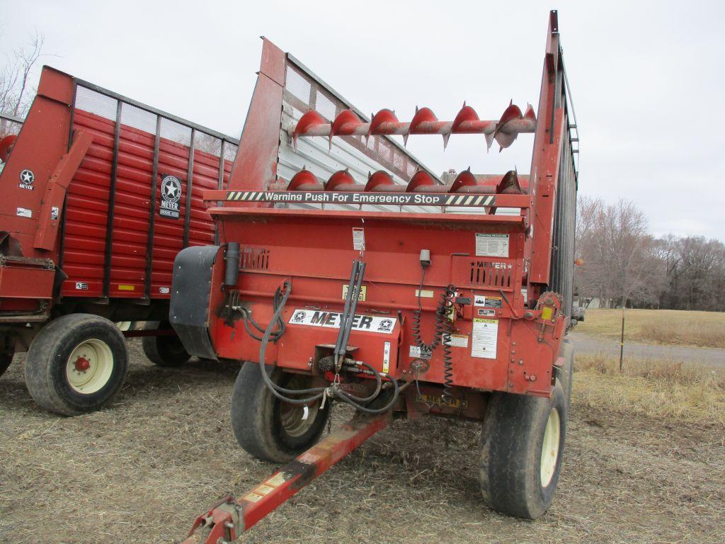 2008 Meyer 4220, 20' chopper box, Frt. & rear unload, Hyd drive w/Meyer model X1906 running gear