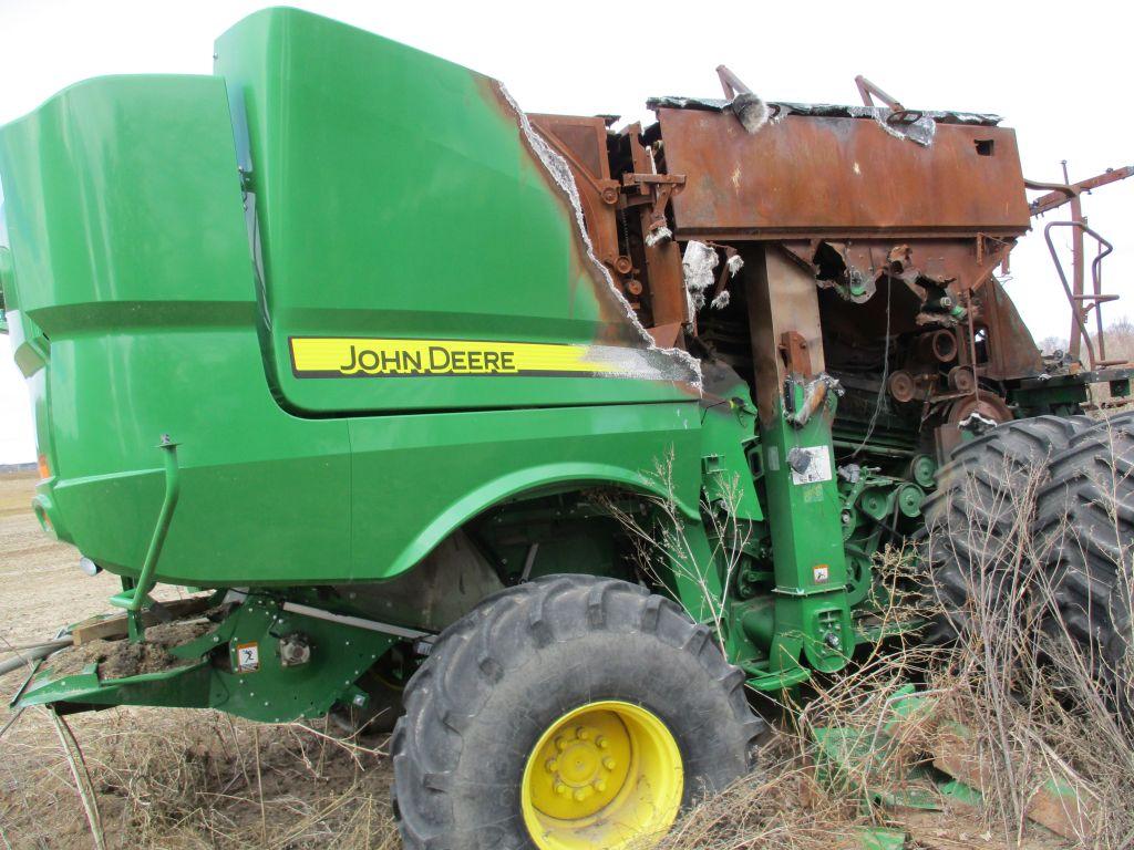 2015 John Deere S690 salvage combine, Approx 1200 Hrs., fire under cab, cleaning syatem & rear of