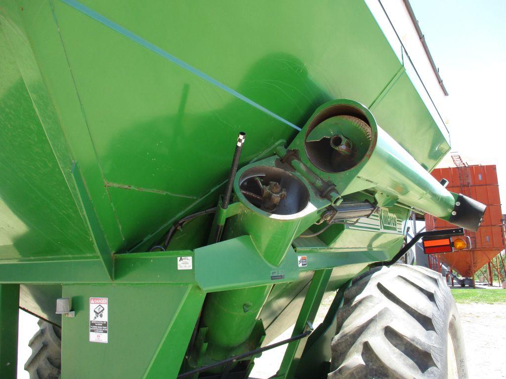 Kil Bros 1170 Grain cart, roll tarp, 24.5-32 tires
