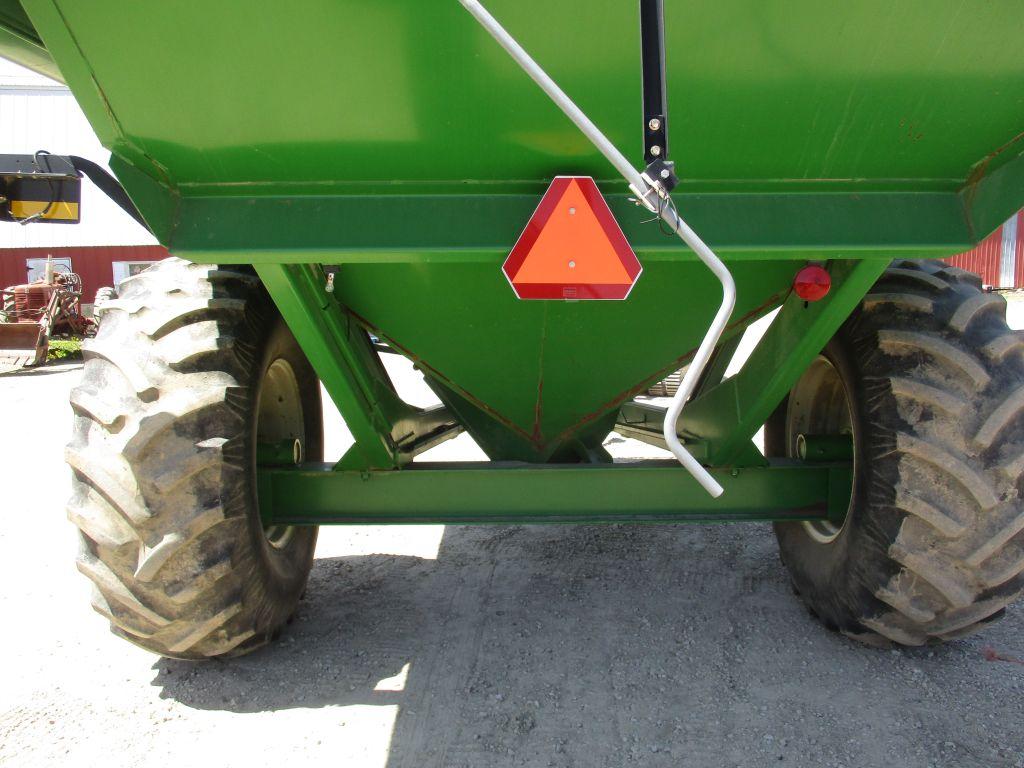 Kil Bros 1170 Grain cart, roll tarp, 24.5-32 tires