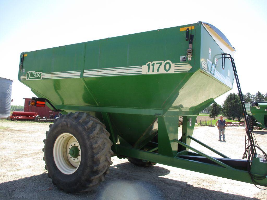 Kil Bros 1170 Grain cart, roll tarp, 24.5-32 tires