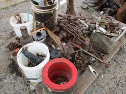 Pallet full of screw jack, vintage tools