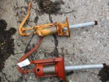 2 Sistern pumps