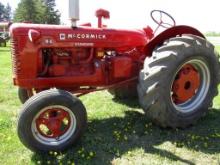 McCormick Deering W4 Standard, new paint, 13-26 tires, runs & drives, SN#32064