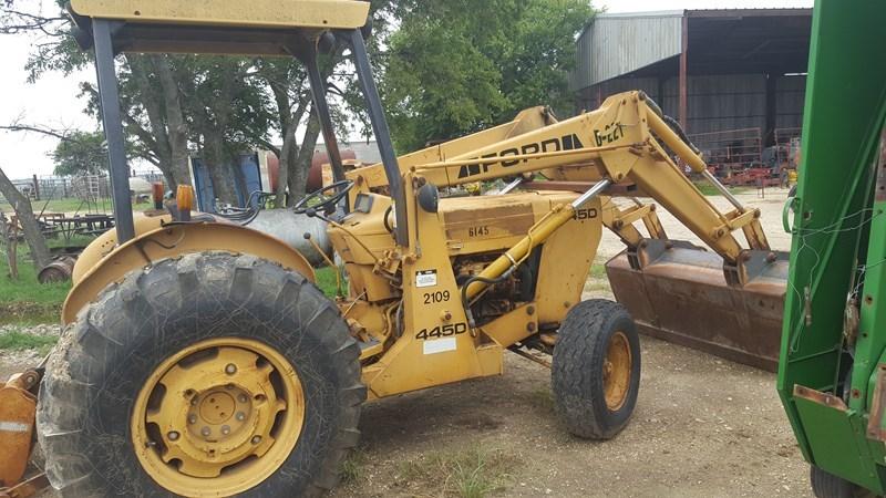 Ford 445D Tractor