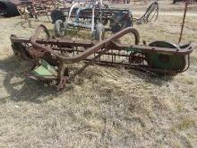 John Deere 650 Rake