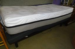 Serta Bed Adjustable Bed (Like New)