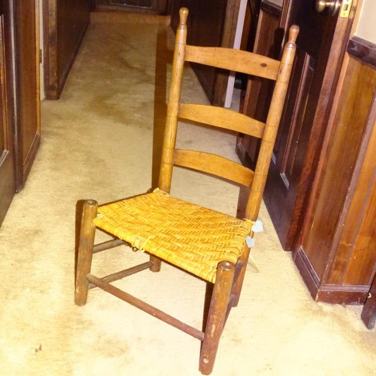 PRIMITIVE SLIPPER SHAKER STYLE CHAIR-PEGGED