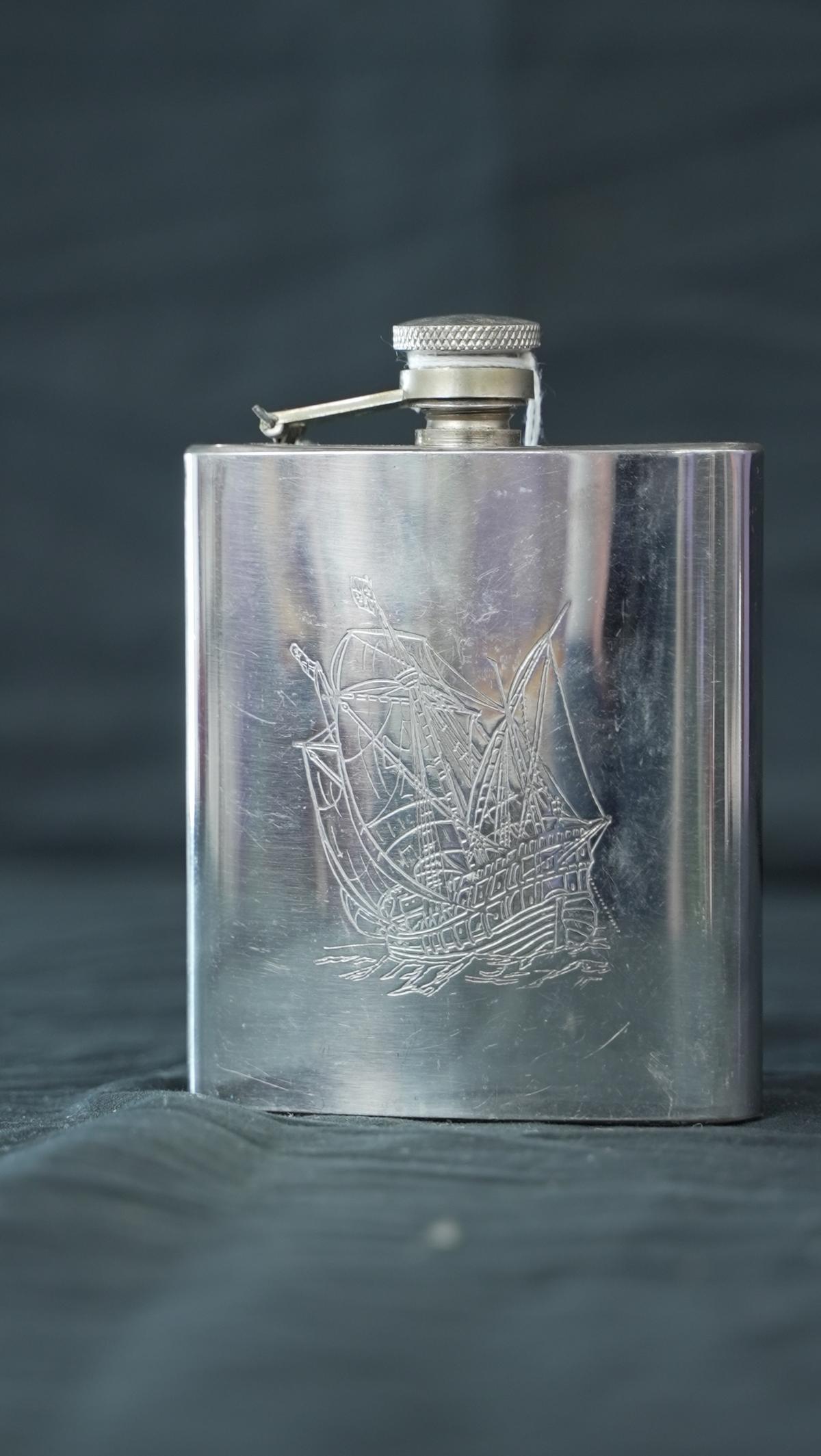 WHISKEY FLASK WITH ENGRAVED SHIP