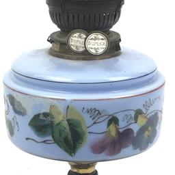 ANTIQUE OIL/KEROSENE LAMP DOUBLE BURNER METAL BASE