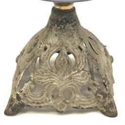 ANTIQUE OIL/KEROSENE LAMP DOUBLE BURNER METAL BASE