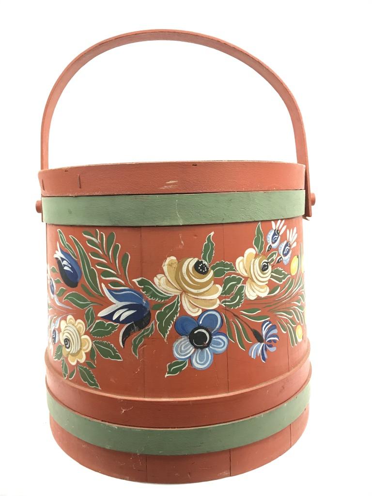 LARGE WOODEN HANDLED BASKET WITH LID