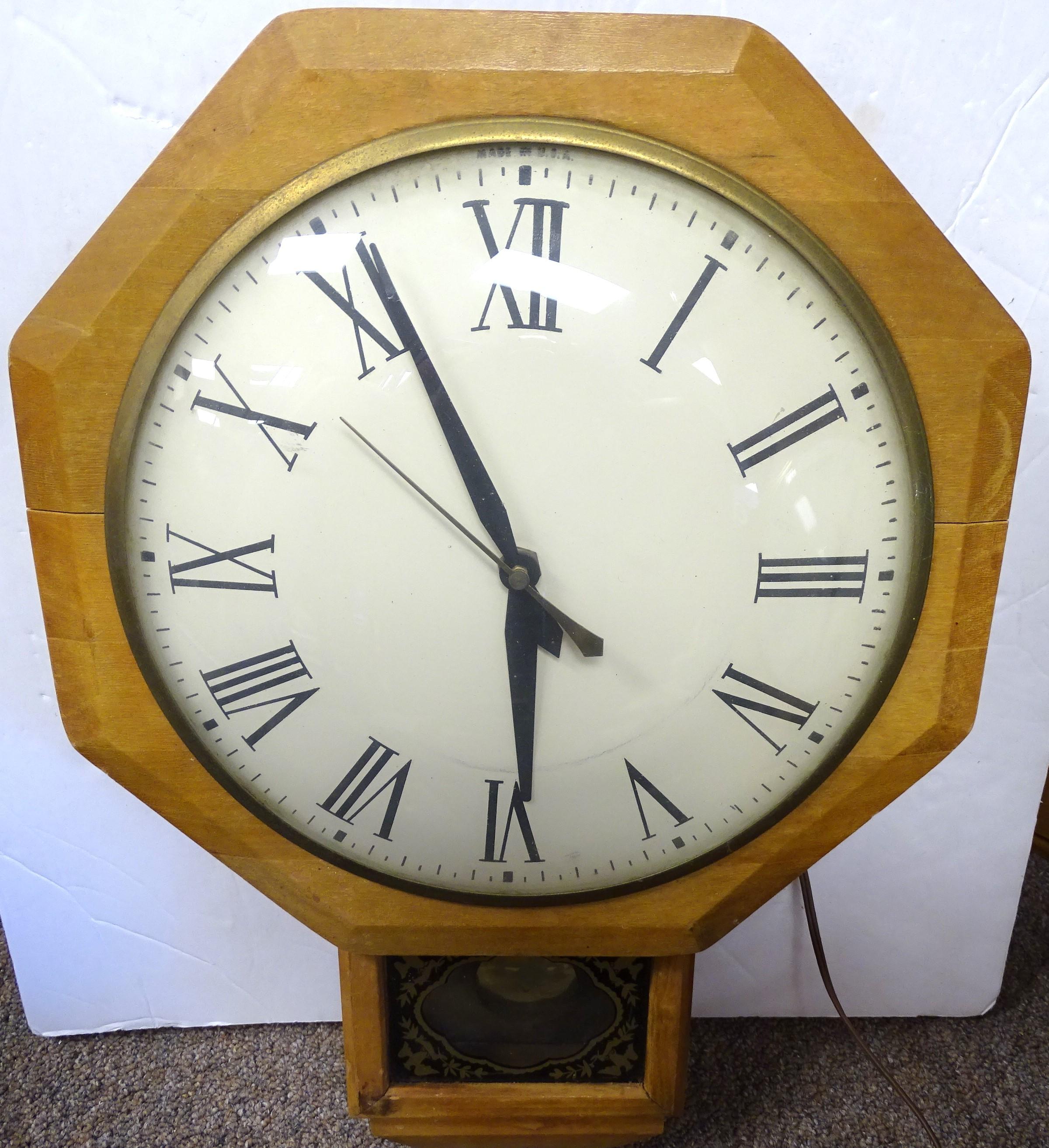 ELECTRIC WALL CLOCK