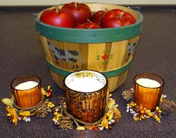 FALL DECOR APPLE BASKET / WOODEN APPLES & CANDLES