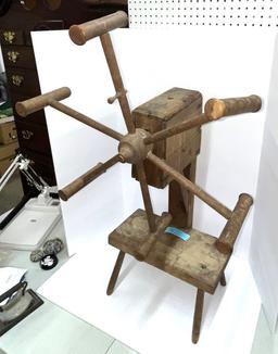 EARLY YARN WINDER / FLEX WHEEL VERY PRIMITIVE
