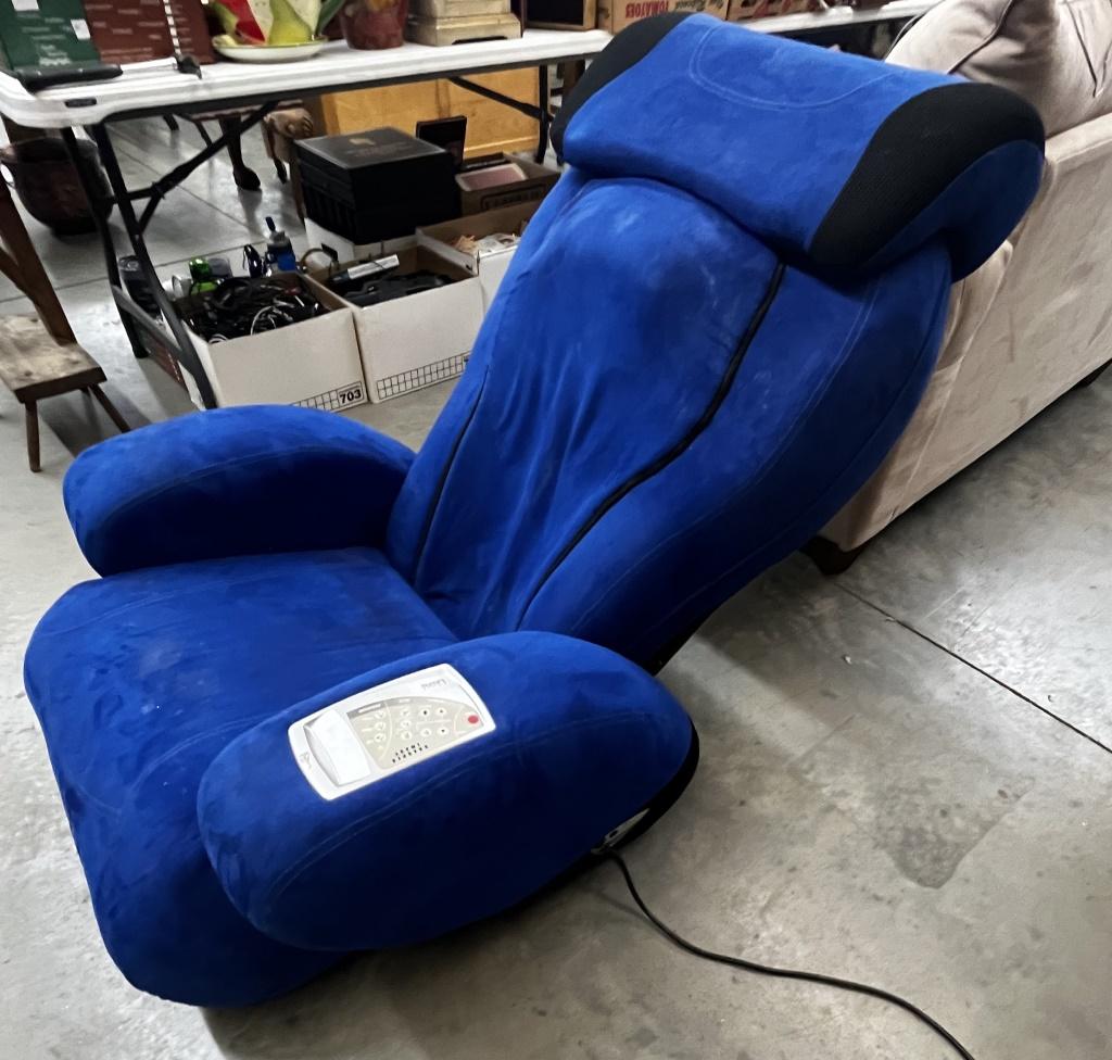 SHARPER IMAGE IJOY MASSAGE CHAIR