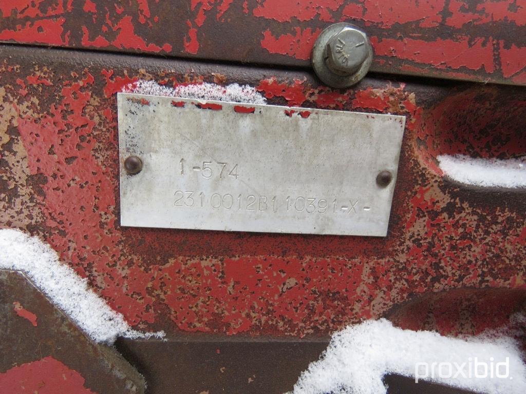 88104- INTERNATIONAL 574 TRACTOR W/IH 2250 LOADER, OPEN STATION, 2WD, DIESEL, 3PT., 2 PTO, 4286