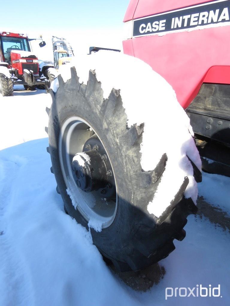 92640- CASE IH 7110 TRACTOR, MFWD, W/HUB DUALS, ORIGINAL, 3PT, 2 PTO, 3 HYDRAULIC, 6376 HRS SHOWING