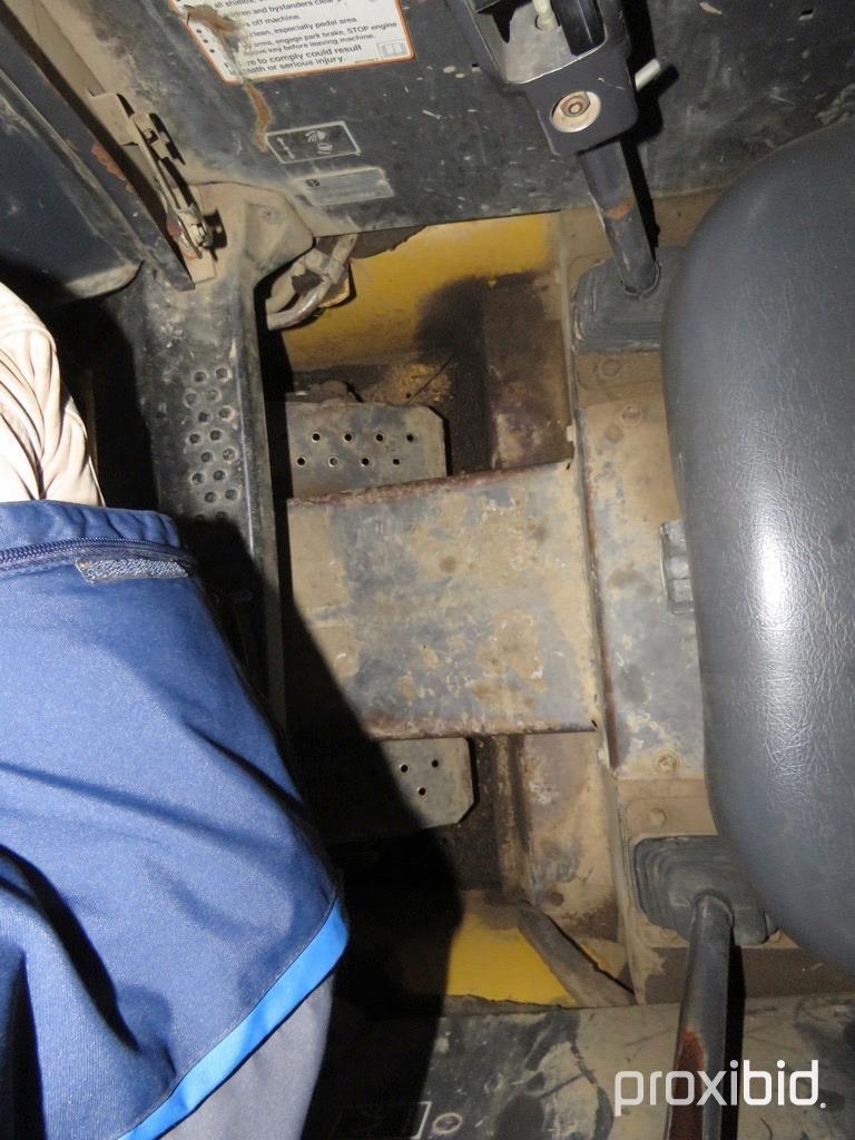 92729- 2005 NEW HOLLAND LT 185 B TRACK SKID STEER, 2 SPEED, CAB, 3097 HOURS SHOWING,(600 HOURS ON
