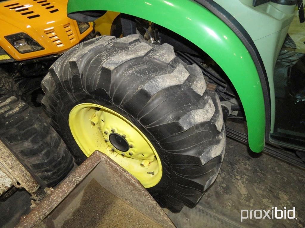93777- JD 4720 TRACTOR, W/400 CX LOADER, CAH, 3PT, PTO, 623 HRS SHOWING, HYDRO, 4X4, DSL, 2007 YEAR