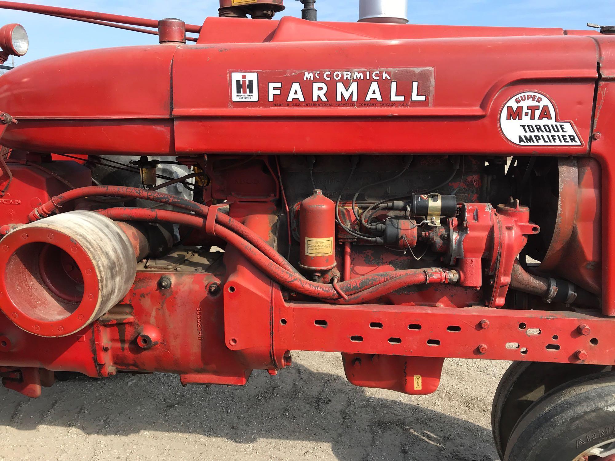 92702- FARMALL SUPER MTA TRACTOR