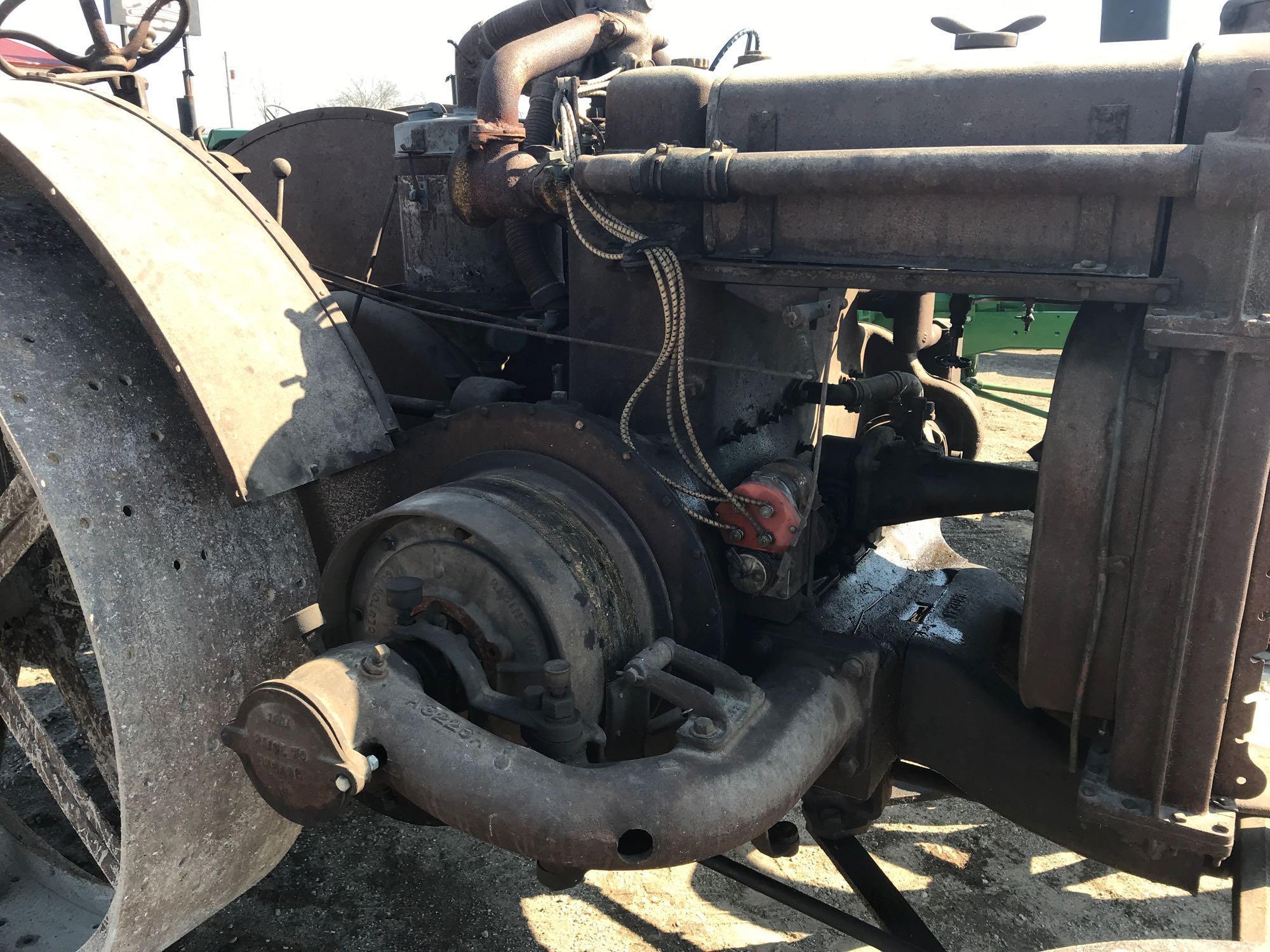 95701- CASE 18-32 TRACTOR